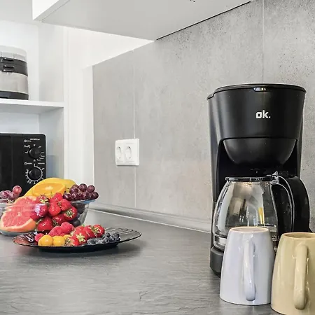 4 Schlafzimmer, Wintergarten & Terrasse & Parkplatz, Nahe Hbf Habitación en casa particular *