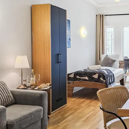 منزل للإقامة 4 Schlafzimmer, Wintergarten & Terrasse & Parkplatz, Nahe Hbf