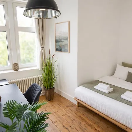Homestay Nuju - 4-zimmer, 10 Gaeste, Wintergarten & Terrasse & Parkplatz *