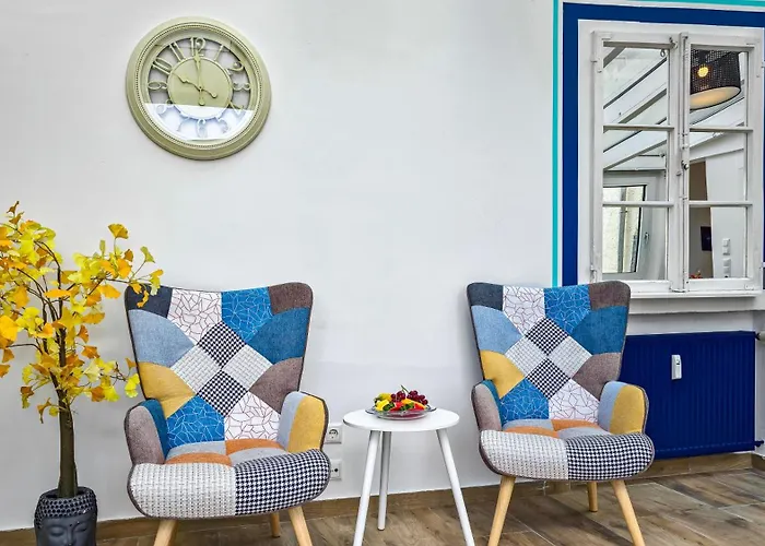 Alloggio in famiglia 4 Schlafzimmer, Wintergarten & Terrasse & Parkplatz, Nahe Hbf *