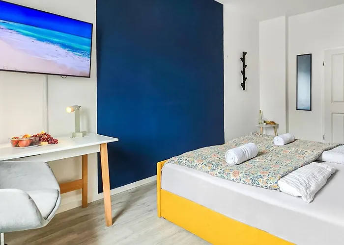 4 Schlafzimmer, Wintergarten & Terrasse & Parkplatz, Nahe Hbf - Nuju *