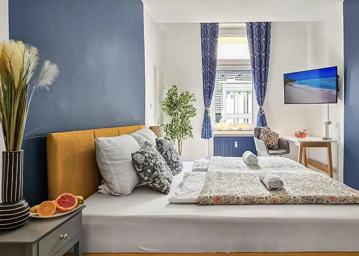 4 Schlafzimmer, Wintergarten & Terrasse & Parkplatz, Nahe Hbf - Nuju