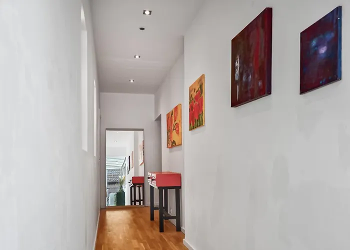 4 Schlafzimmer, Wintergarten & Terrasse & Parkplatz, Nahe Hbf - Nuju Pansiyon Bielefeld